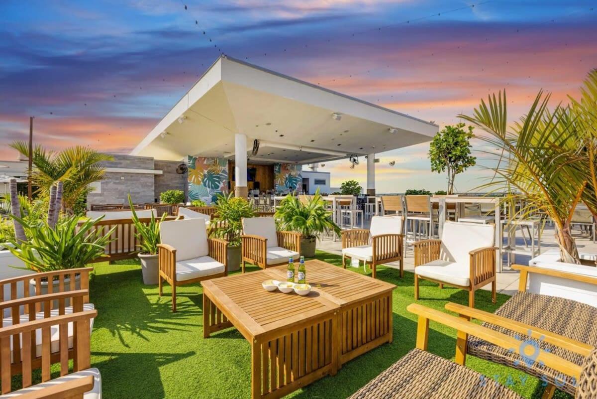 Best Stay - Rooftop Pool - Hollywood Beach Board - Walk Екстериор снимка